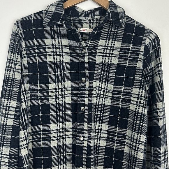 Faherty Legend Sweater Shirt Black Plaid Flannel Button Up Collared Women Sz XS - Picture 4 of 12